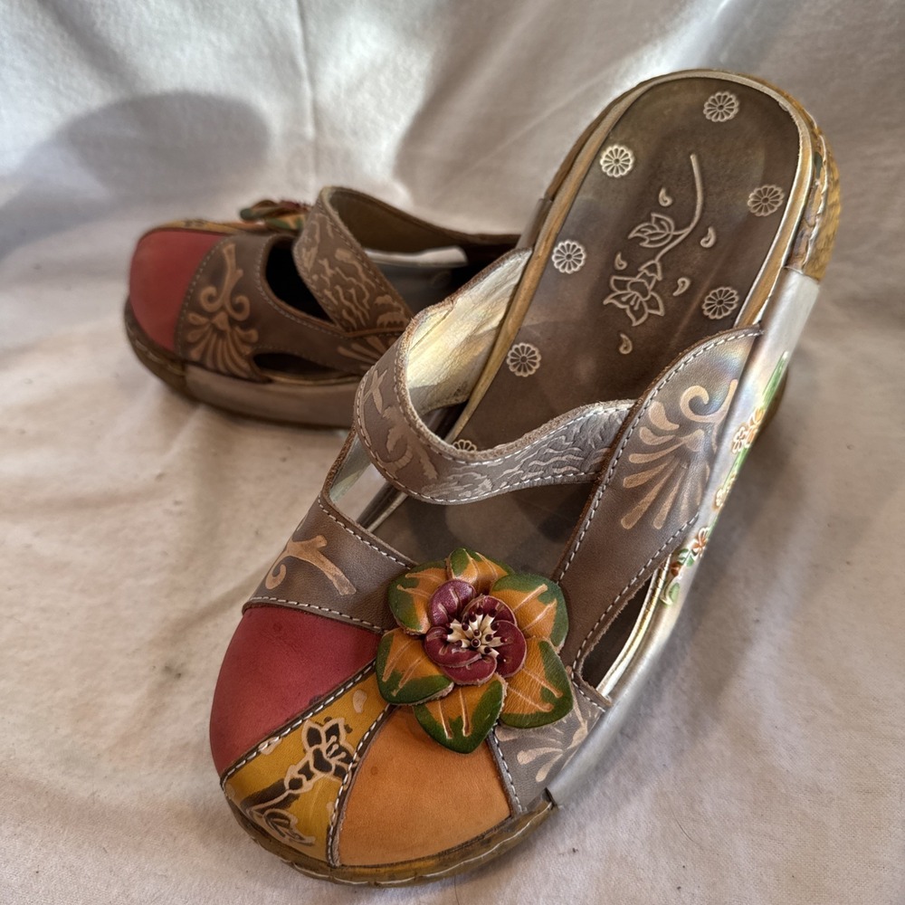 Socofy Womens 8.5  39 Slip On Shoe Floral Leather Clogs Mules Boho Artsy Hippie